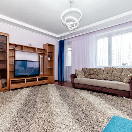 Апартаменты 2Day Apart У Байтерека Astana Buitenkant foto