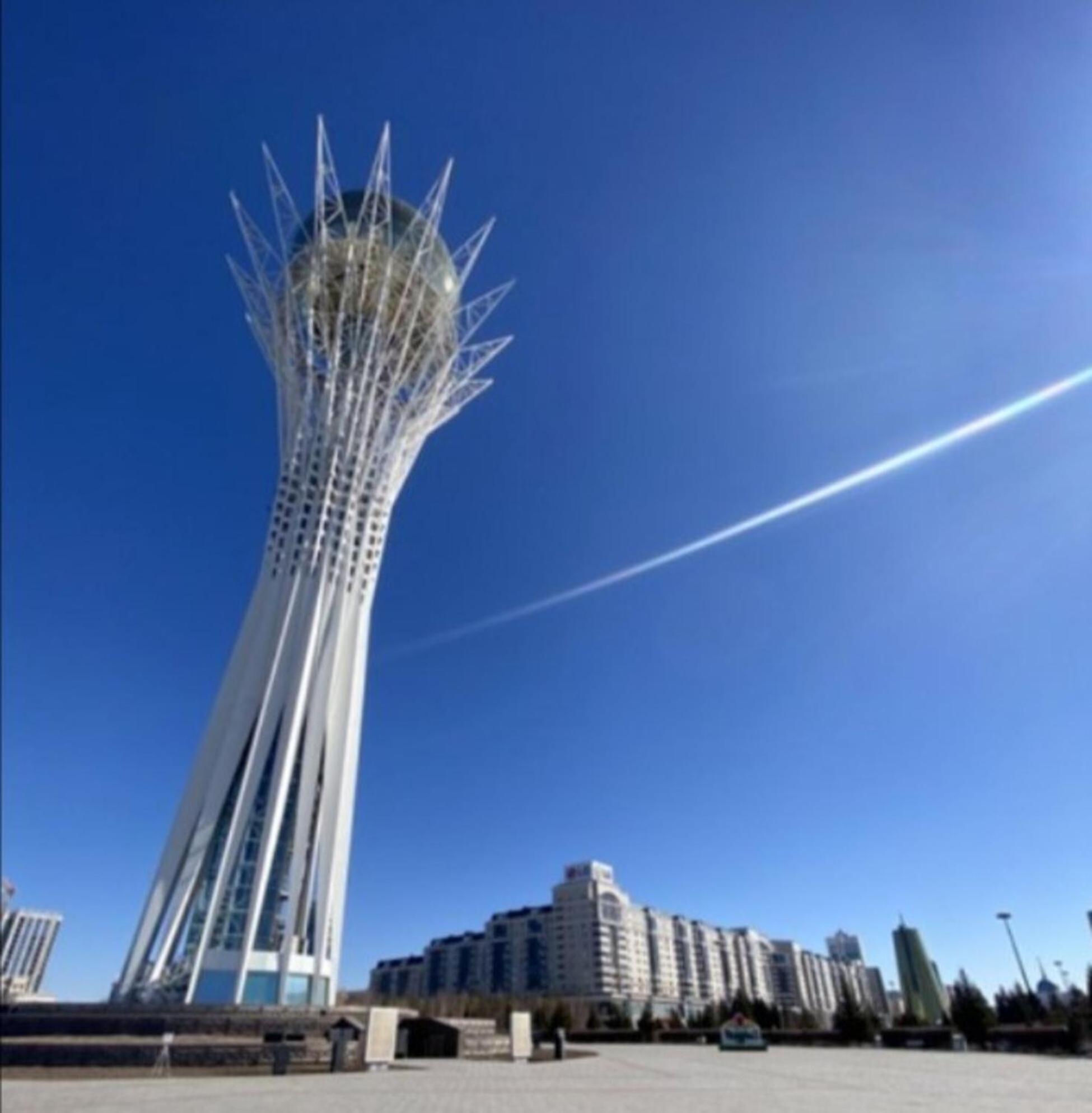 Апартаменты 2Day Apart У Байтерека Astana Buitenkant foto
